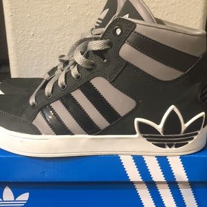 Adidas high court sneakers